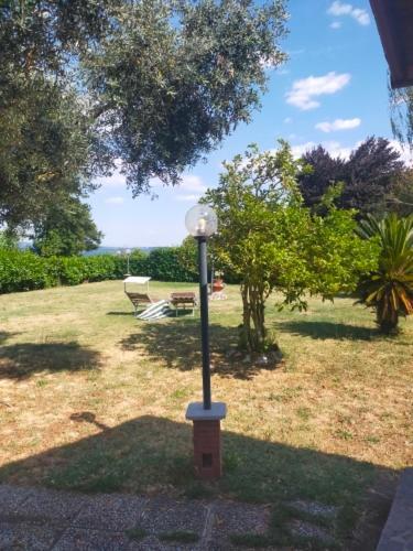 Independent Villa With Private Beach On The Lake Bracciano  Εξωτερικό φωτογραφία