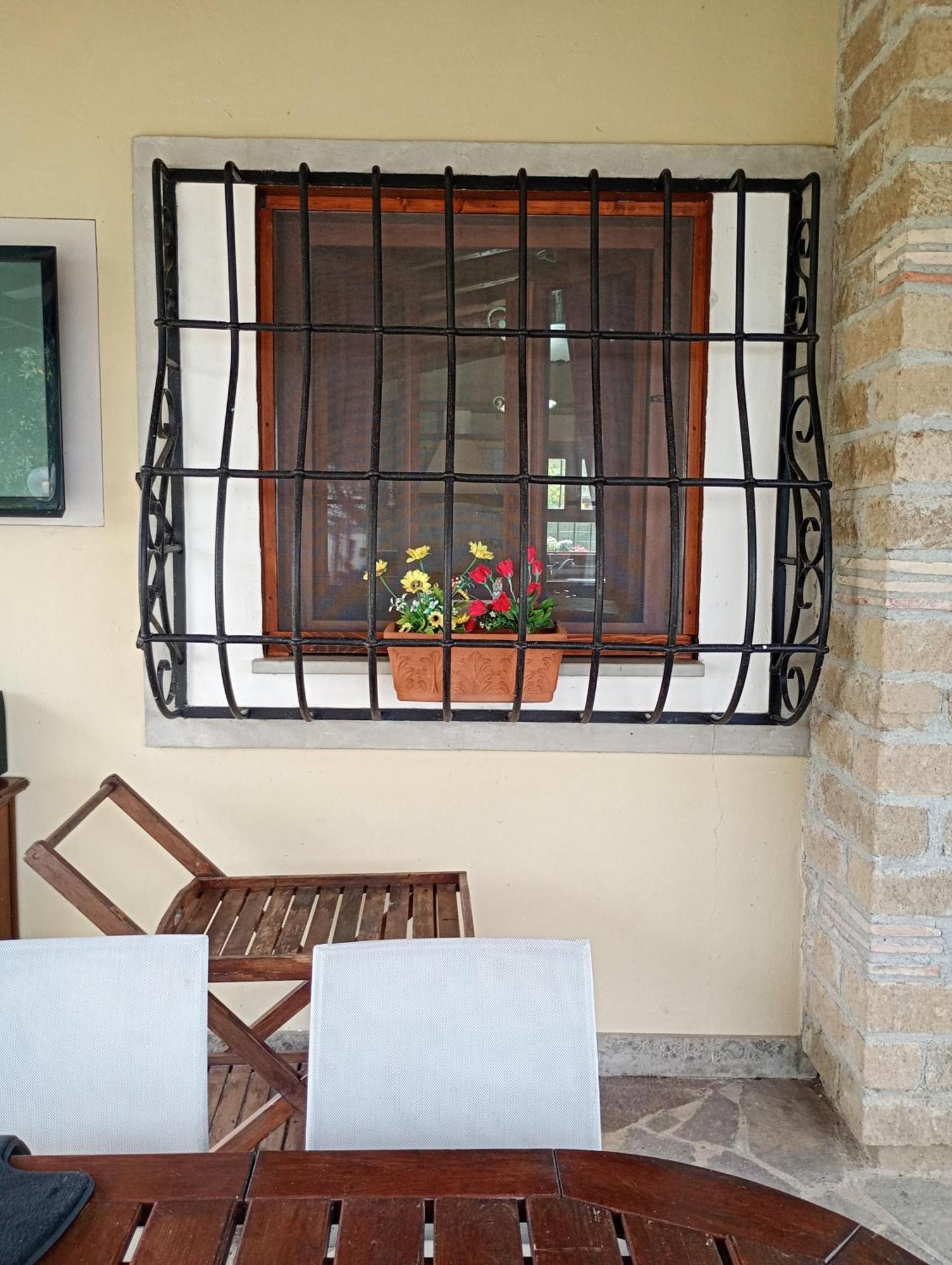Independent Villa With Private Beach On The Lake Bracciano  Εξωτερικό φωτογραφία